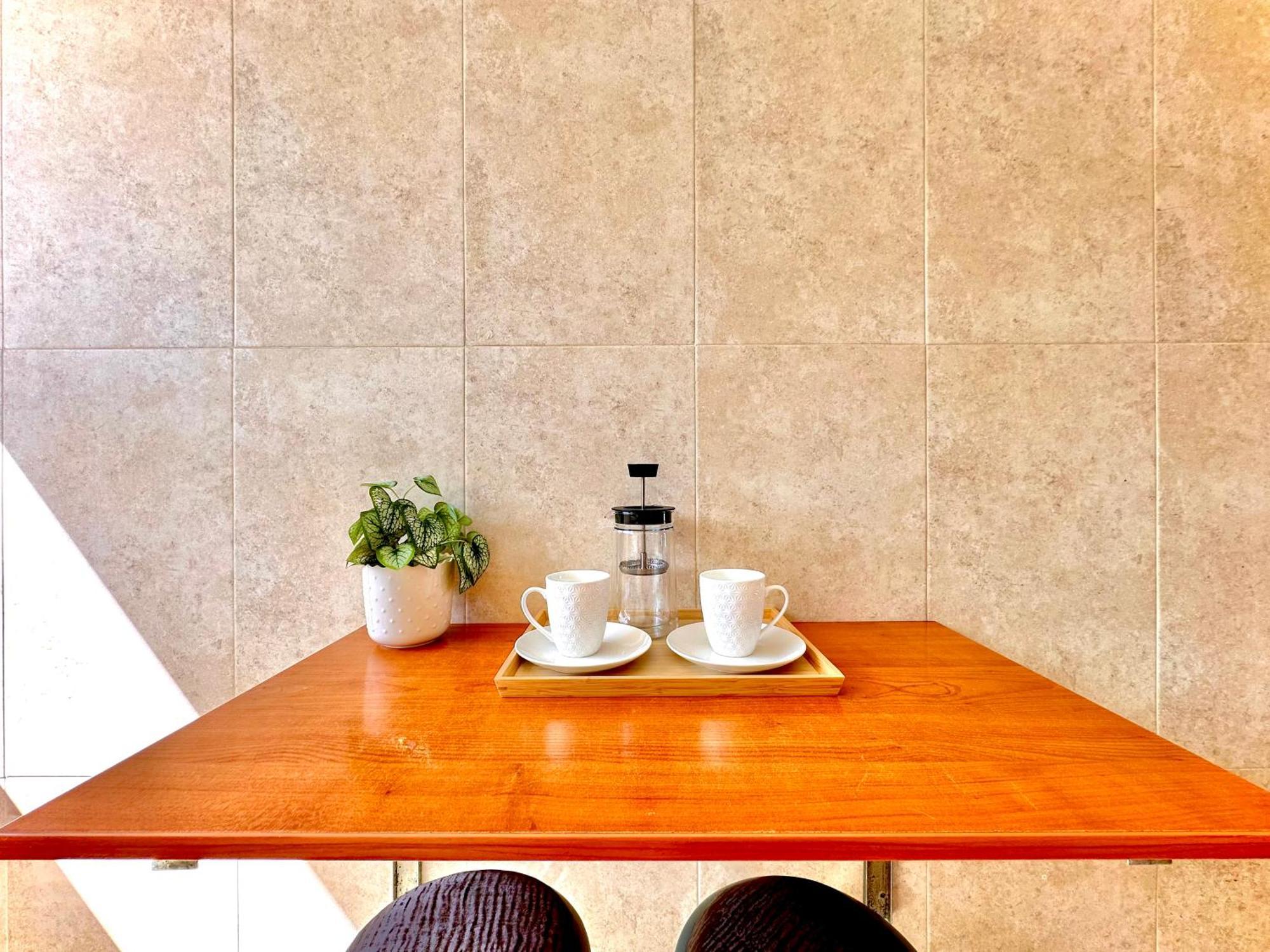 Apartamentos J&K Torremolinos Luaran gambar