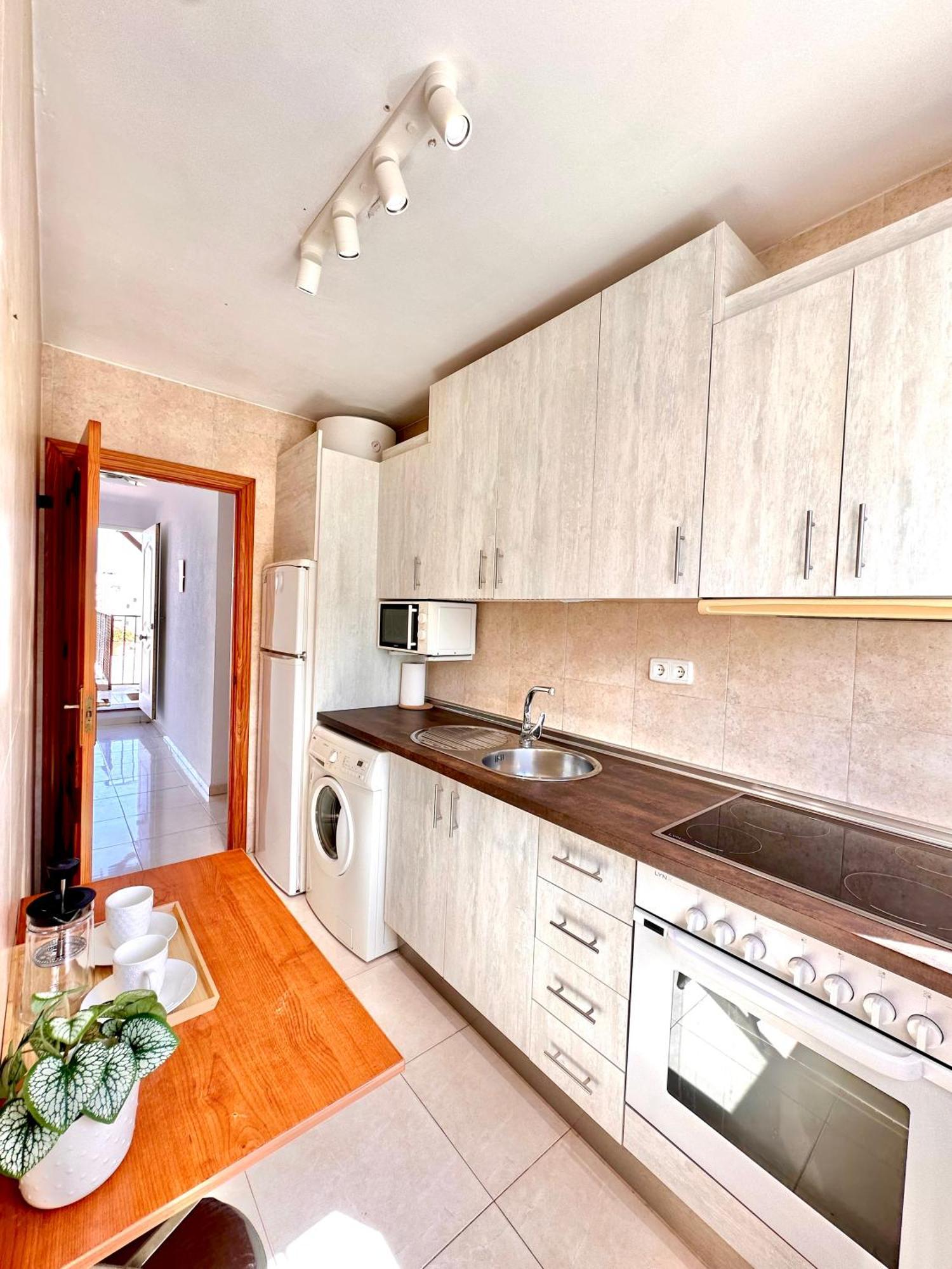Apartamentos J&K Torremolinos Luaran gambar
