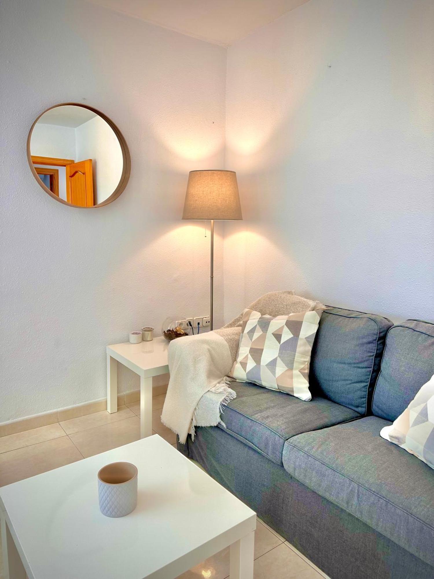 Apartamentos J&K Torremolinos Luaran gambar