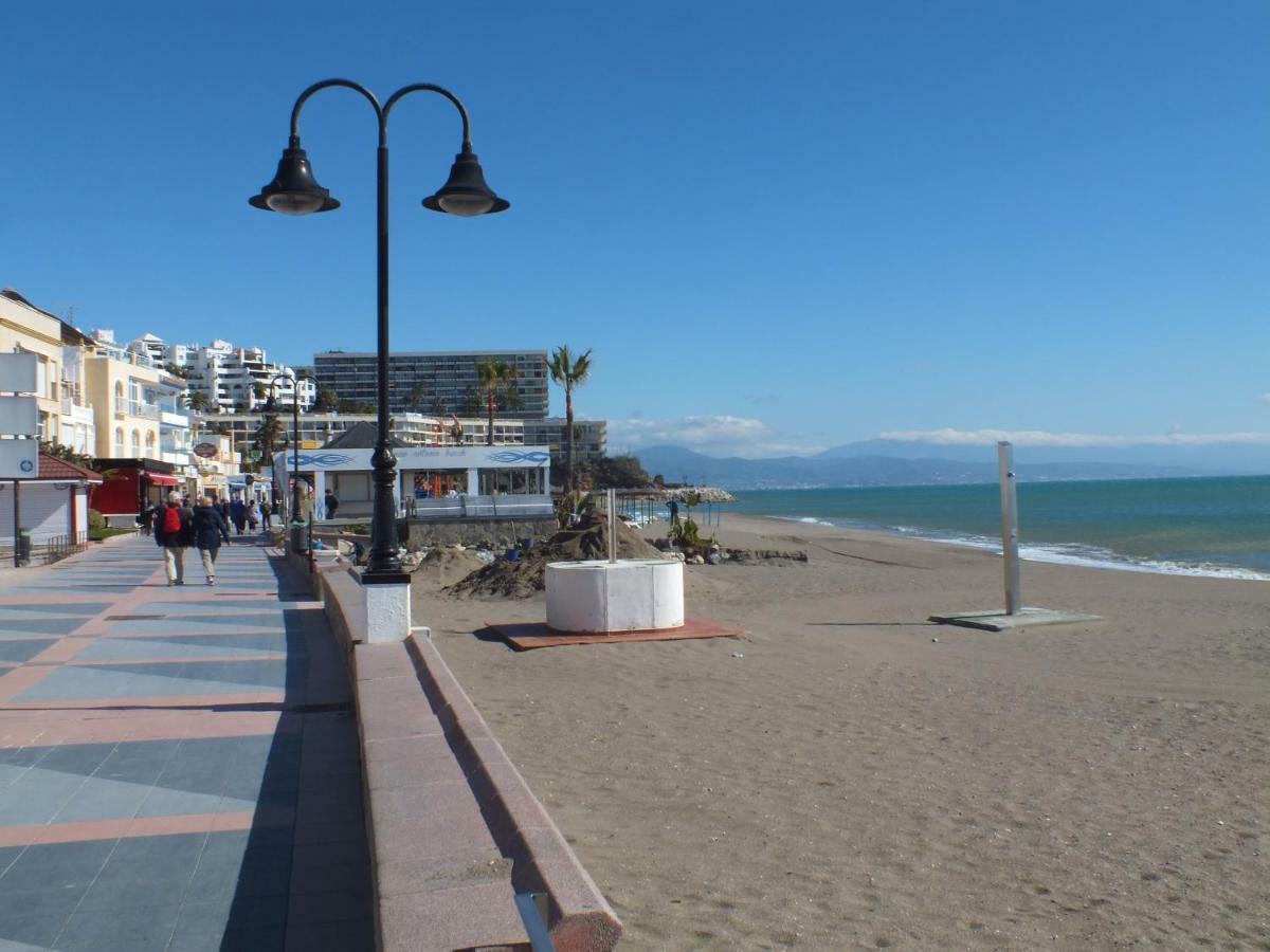 Apartamentos J&K Torremolinos Luaran gambar